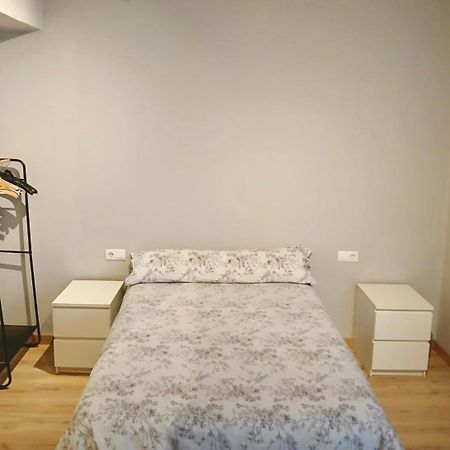 Segundo Antolin Yellow Door 폰페라다 외부 사진