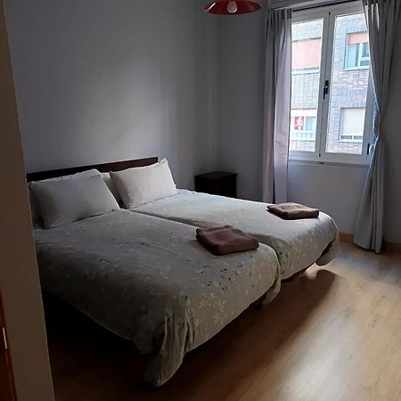 Segundo Antolin Yellow Door 폰페라다 외부 사진